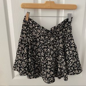 Zara floral skort, size medium